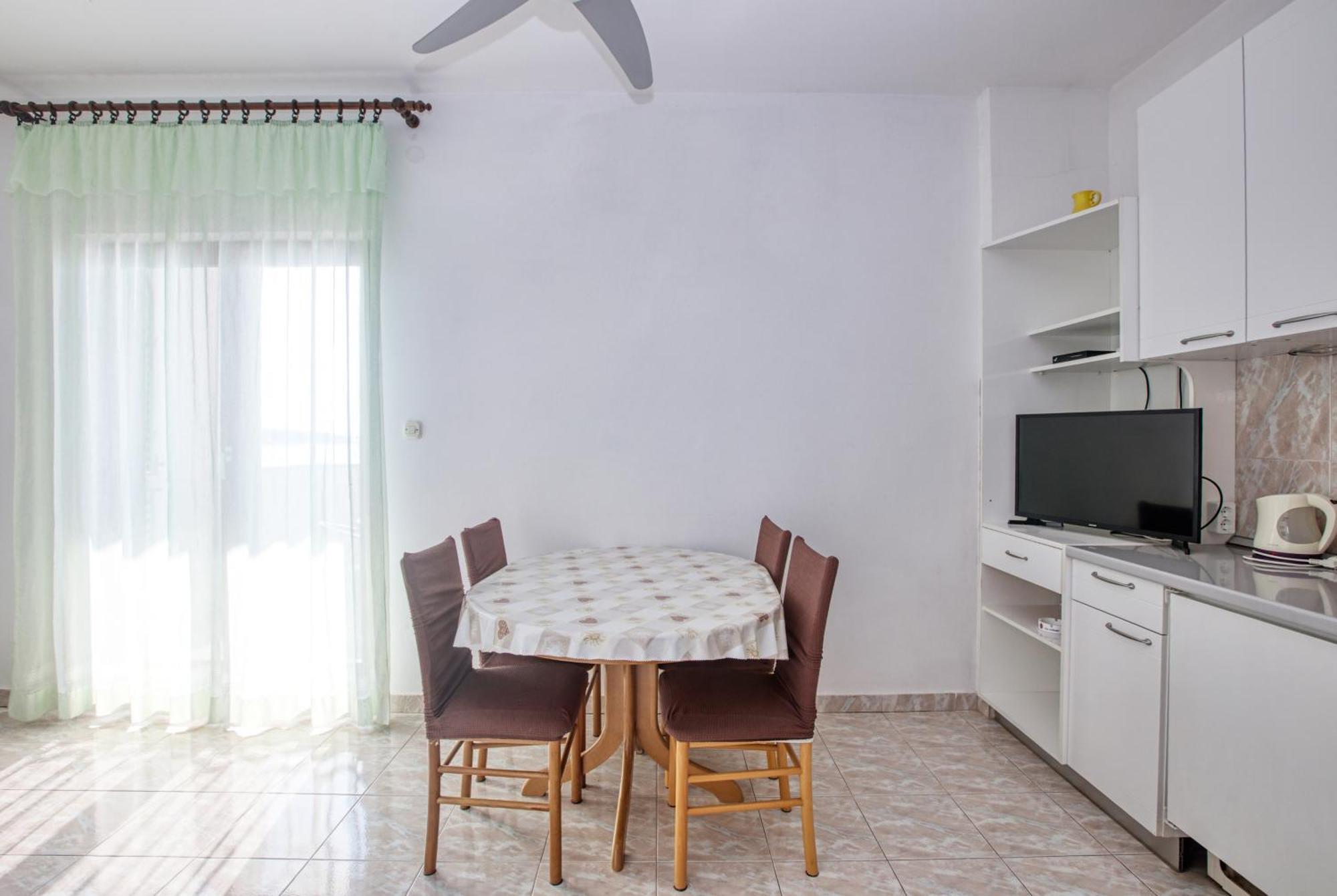 Apartments By The Sea Brodarica, Sibenik - 13615 部屋 写真